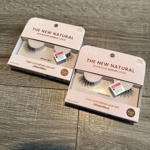 2 Kiss The New Natural False Eyelashes Half Lash Lifted Look Glowy Skin Set of 2 - Picture 1 of 3
